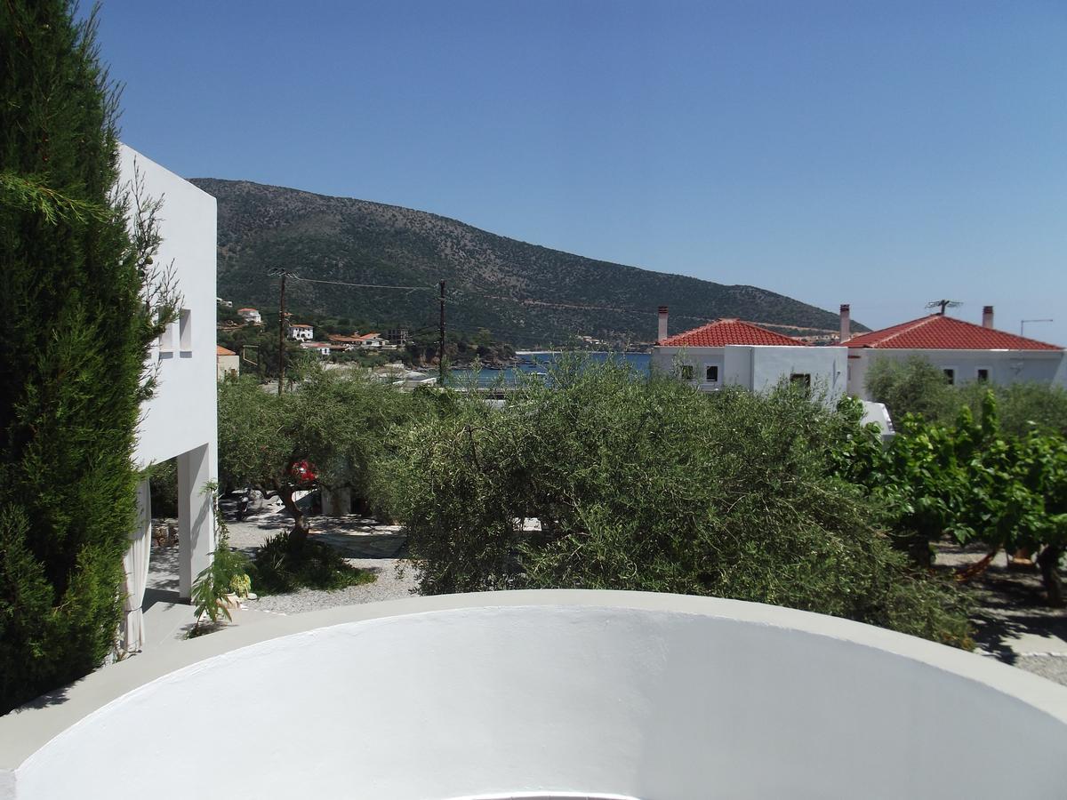 Kyfanta, & In Kyparissi Kyparission